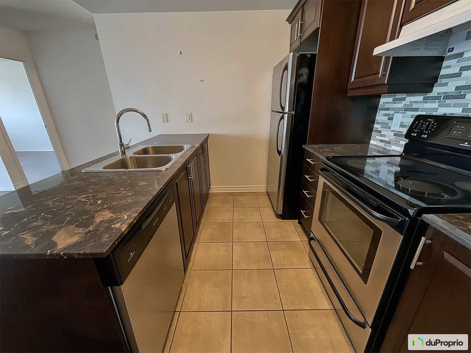 814 10200 Boulevard De Lacadie — photo 3