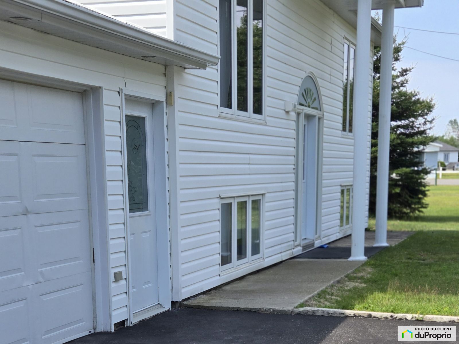 104 Rue Raymond — photo 3