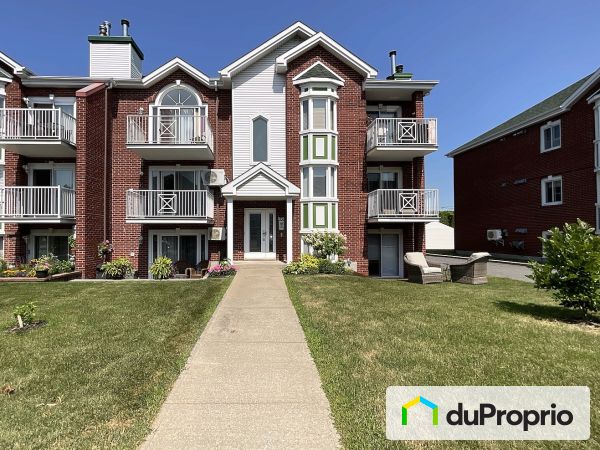 201-545 rue Samuel-de-Champlain, Ste-Julie for sale