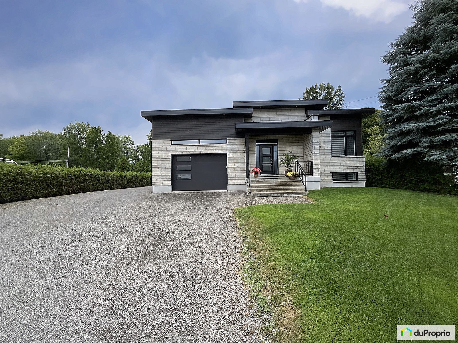 3570 Rue Diane — photo 1
