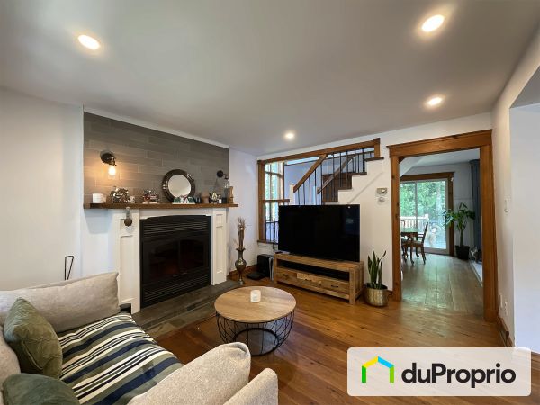 73, avenue de l'Église, St-Sauveur à vendre
