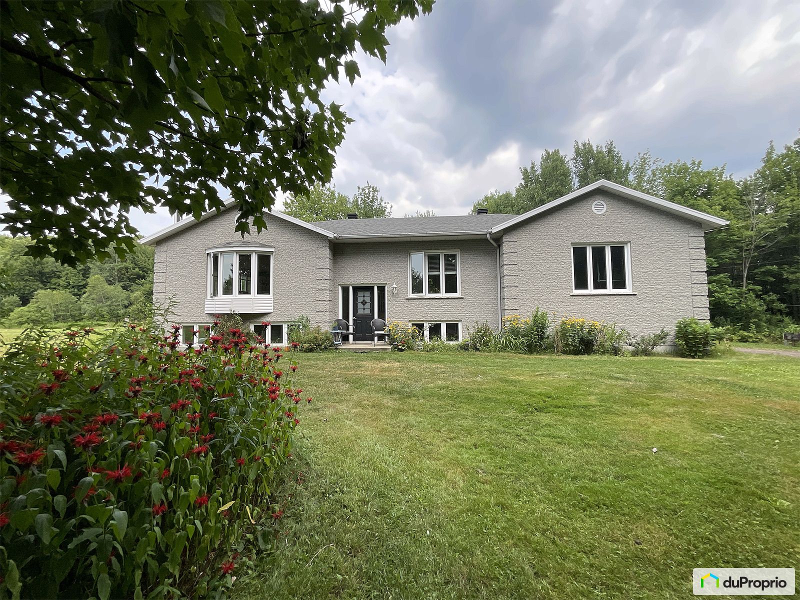 2260 Chemin Demers — photo 1