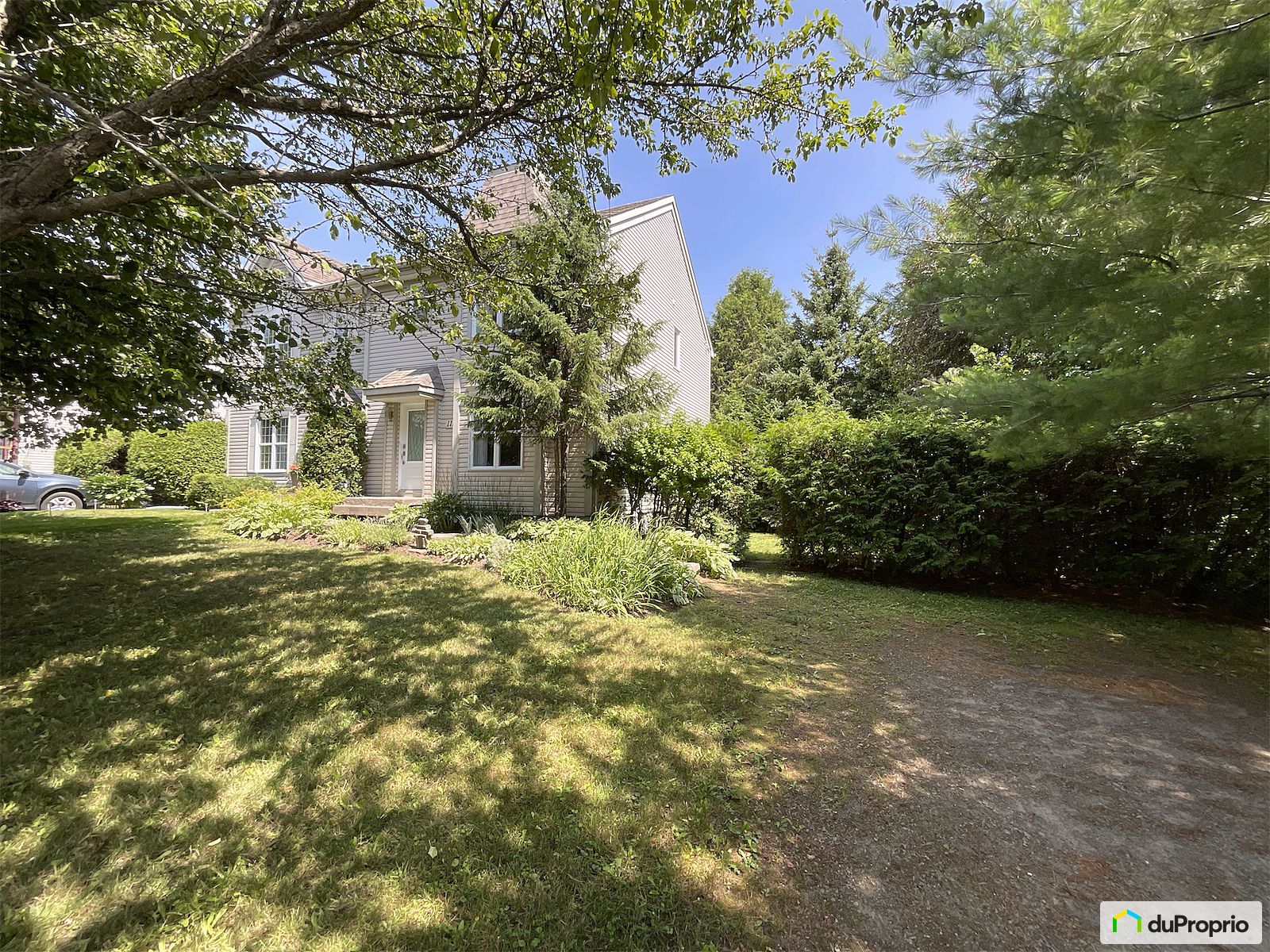 1118 Rue Du Clos Toumalin — photo 1