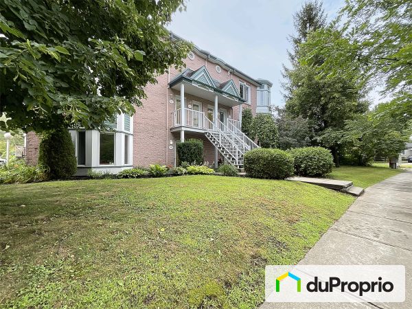 508 rue du Golf, Mont-St-Hilaire for sale
