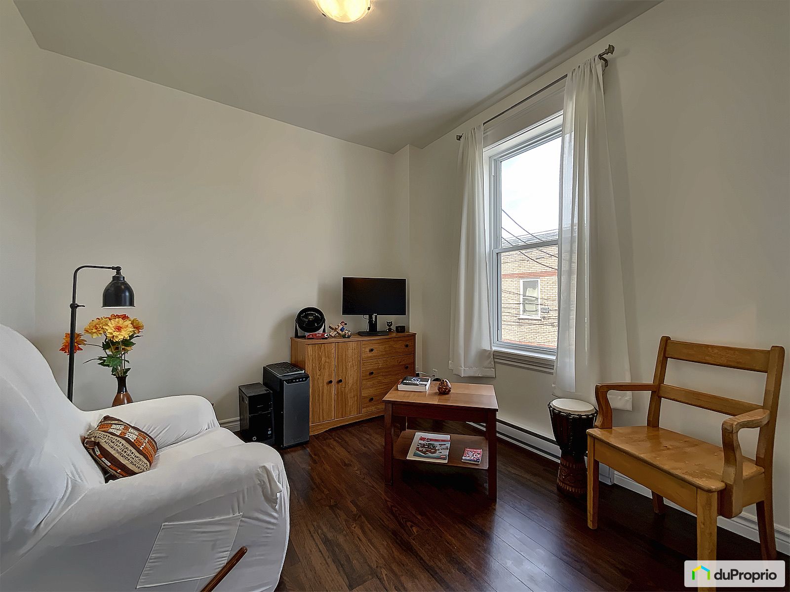 311 Rue Saint Leon — photo 3