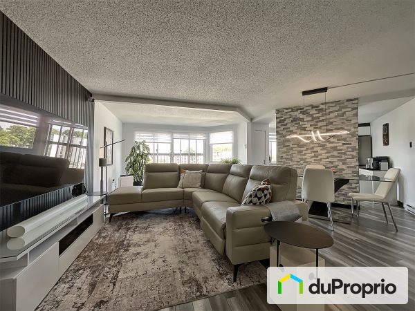 419-3111 avenue des Hotels, Ste-Foy for sale