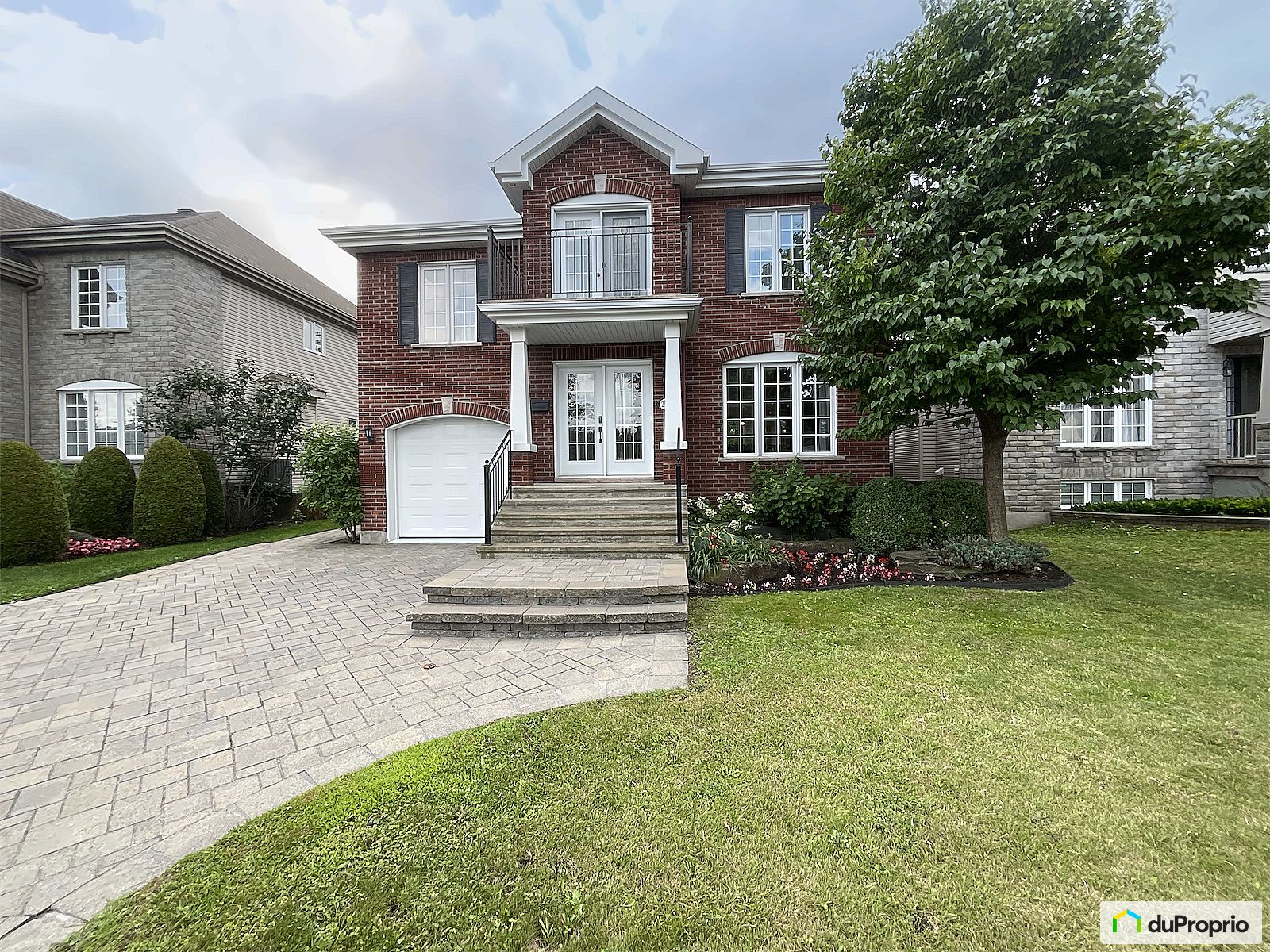 2584 Rue De La Caille — photo 1