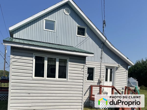 248 boulevard Perron Est, Pointe-A-La-Croix à vendre