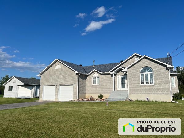 15 rue de Beauchastel, Gatineau (Gatineau) for sale