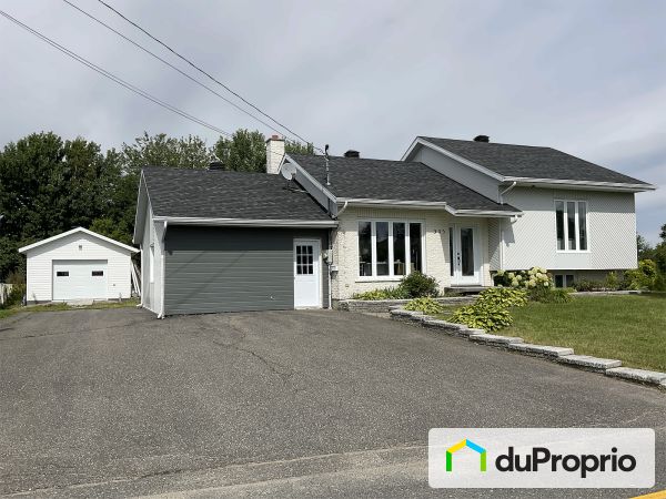 305 rue Jauvin, St-Bruno for sale