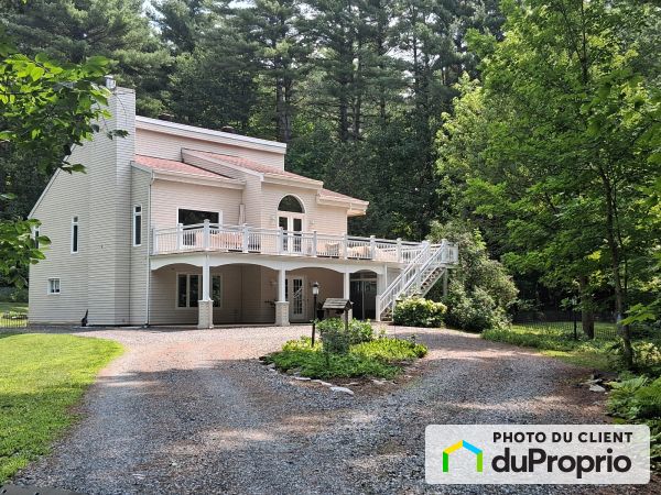 2298 rue du Petit-Prêcheur, Magog for sale