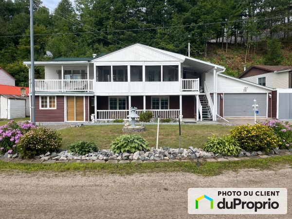 38 chemin Palma, Notre-Dame-de-Pontmain for sale