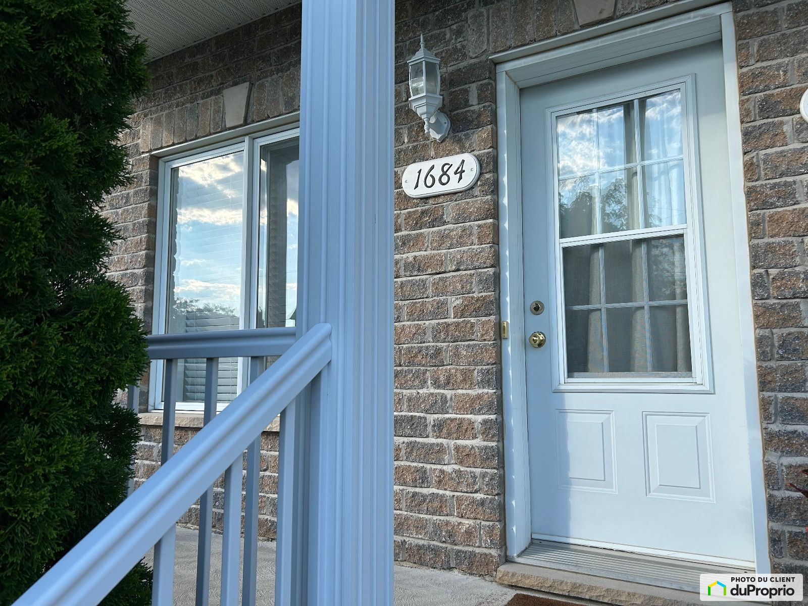 1680 1684 1688 Rue Des Seigneu — photo 3
