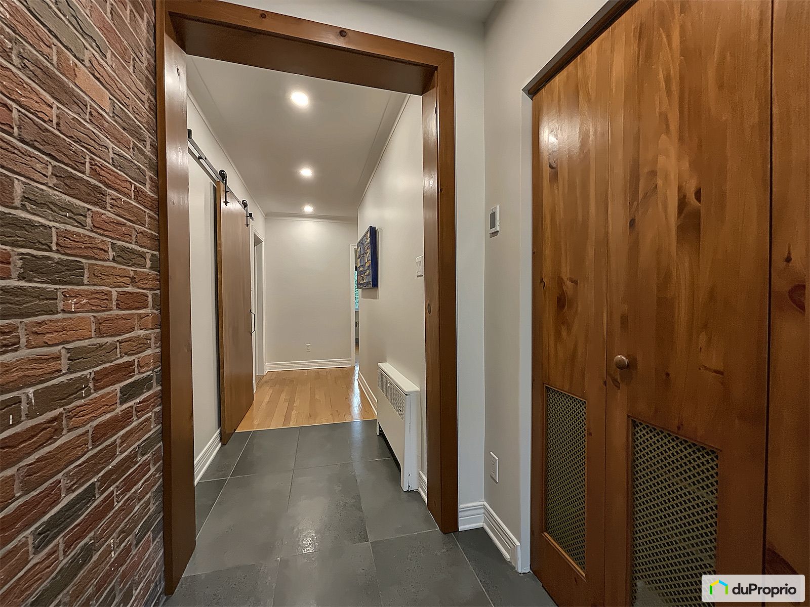 425 Avenue Oak — photo 3