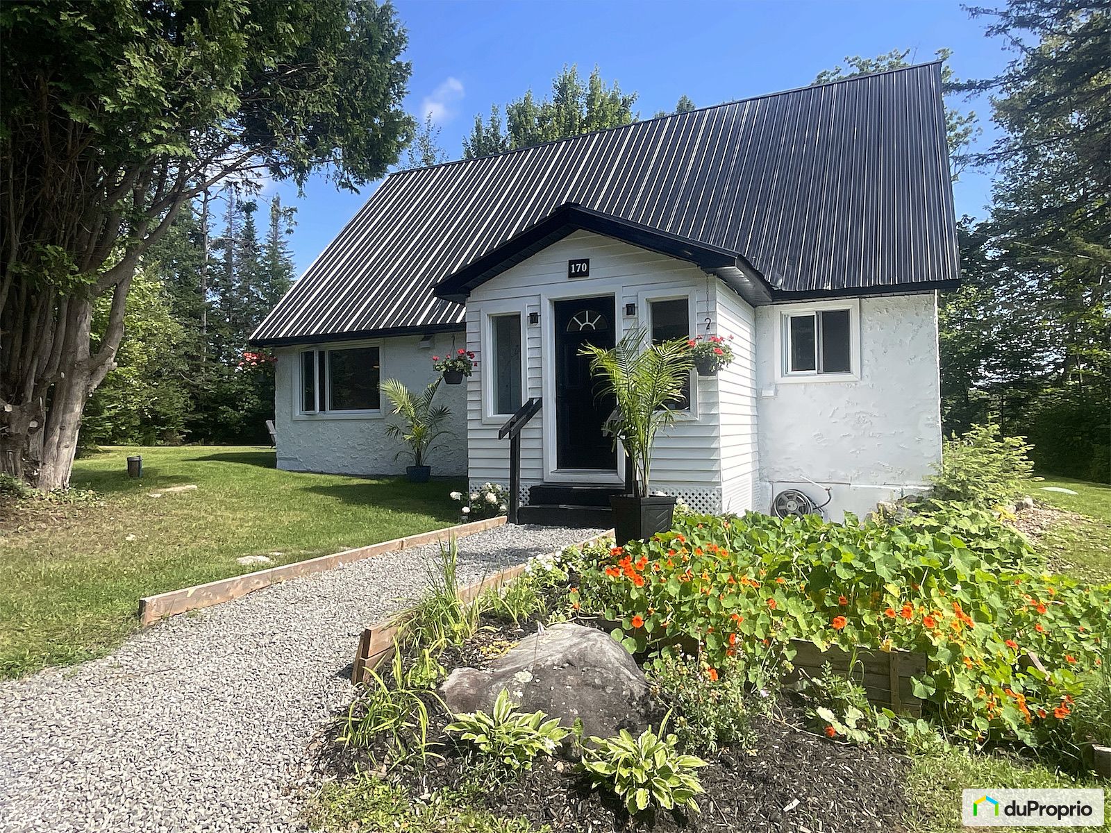 170 Chemin Rustique — photo 1