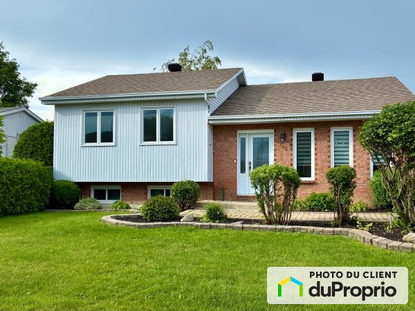 115 rue Marie-Moyen, Varennes for sale