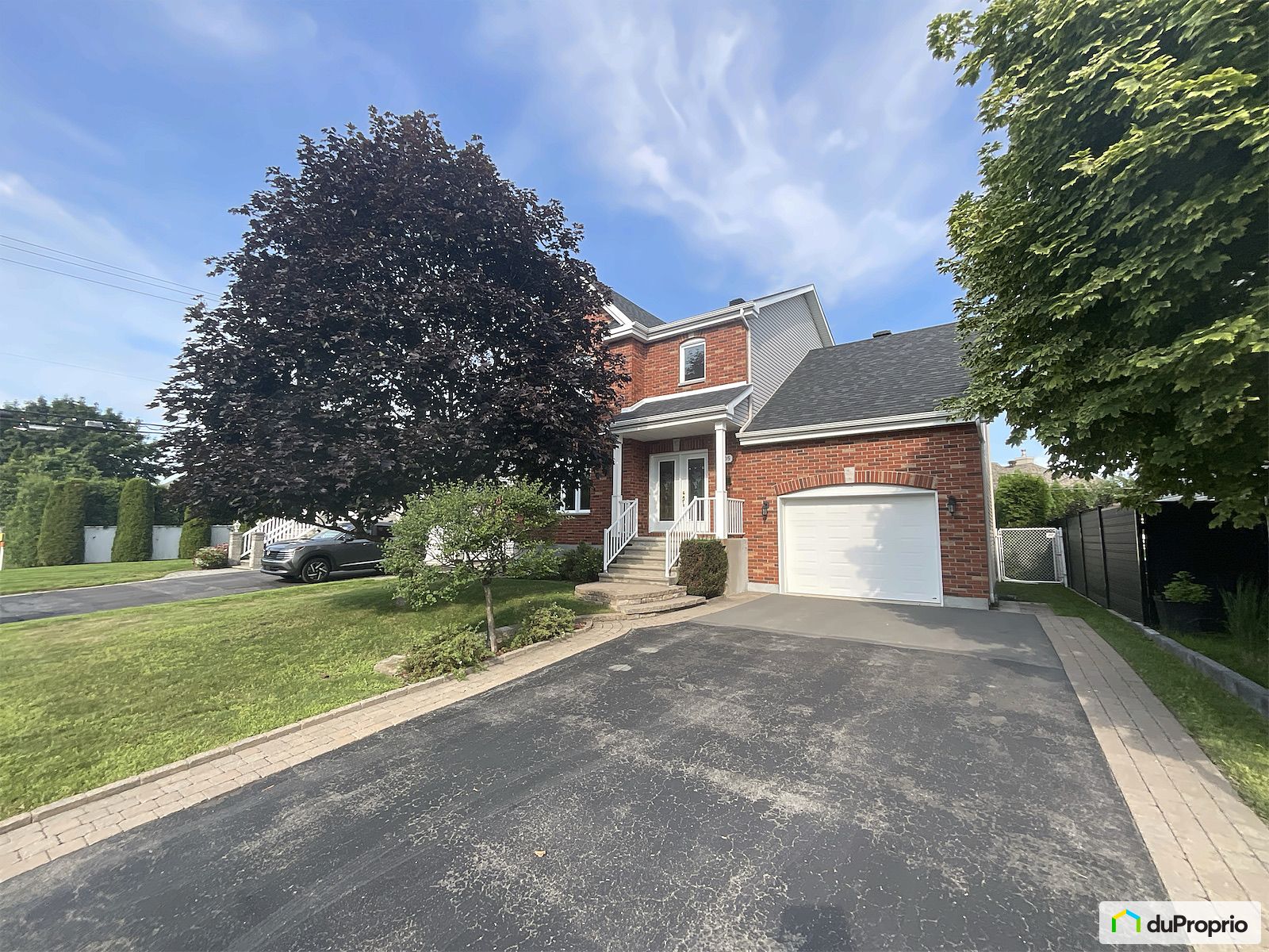 1305 Rue Des Chenes — photo 1