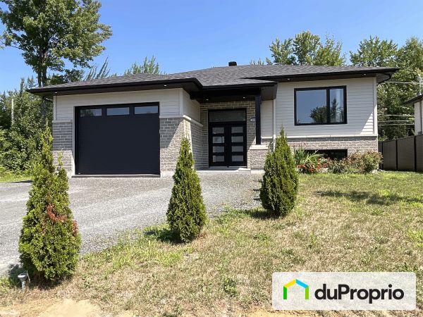 110, rue des Grèbes, Drummondville (St-Nicéphore) à vendre