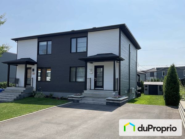 3047 rue Rigel, St-Émile for sale