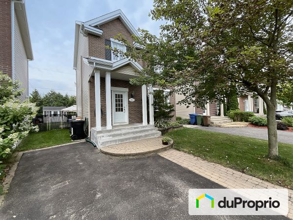 305 rue des Cheminots, Delson for sale