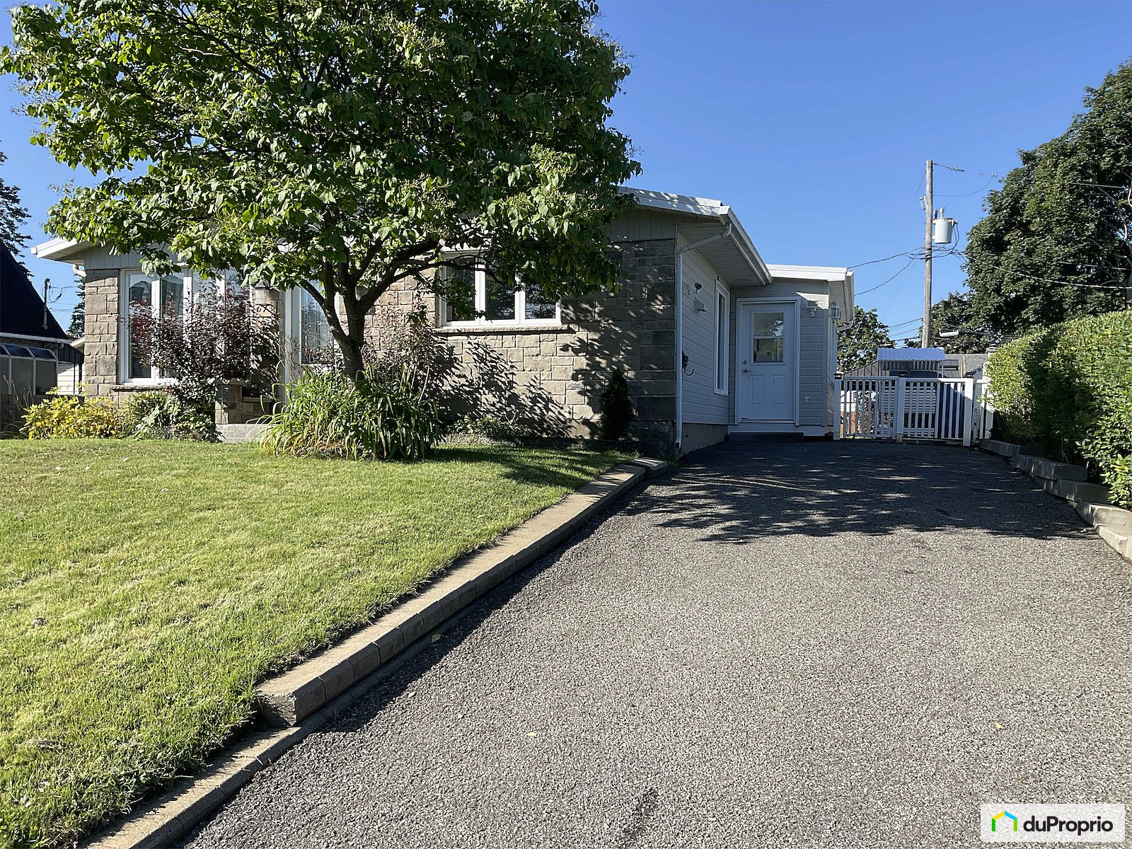 615 Boulevard Central — photo 3