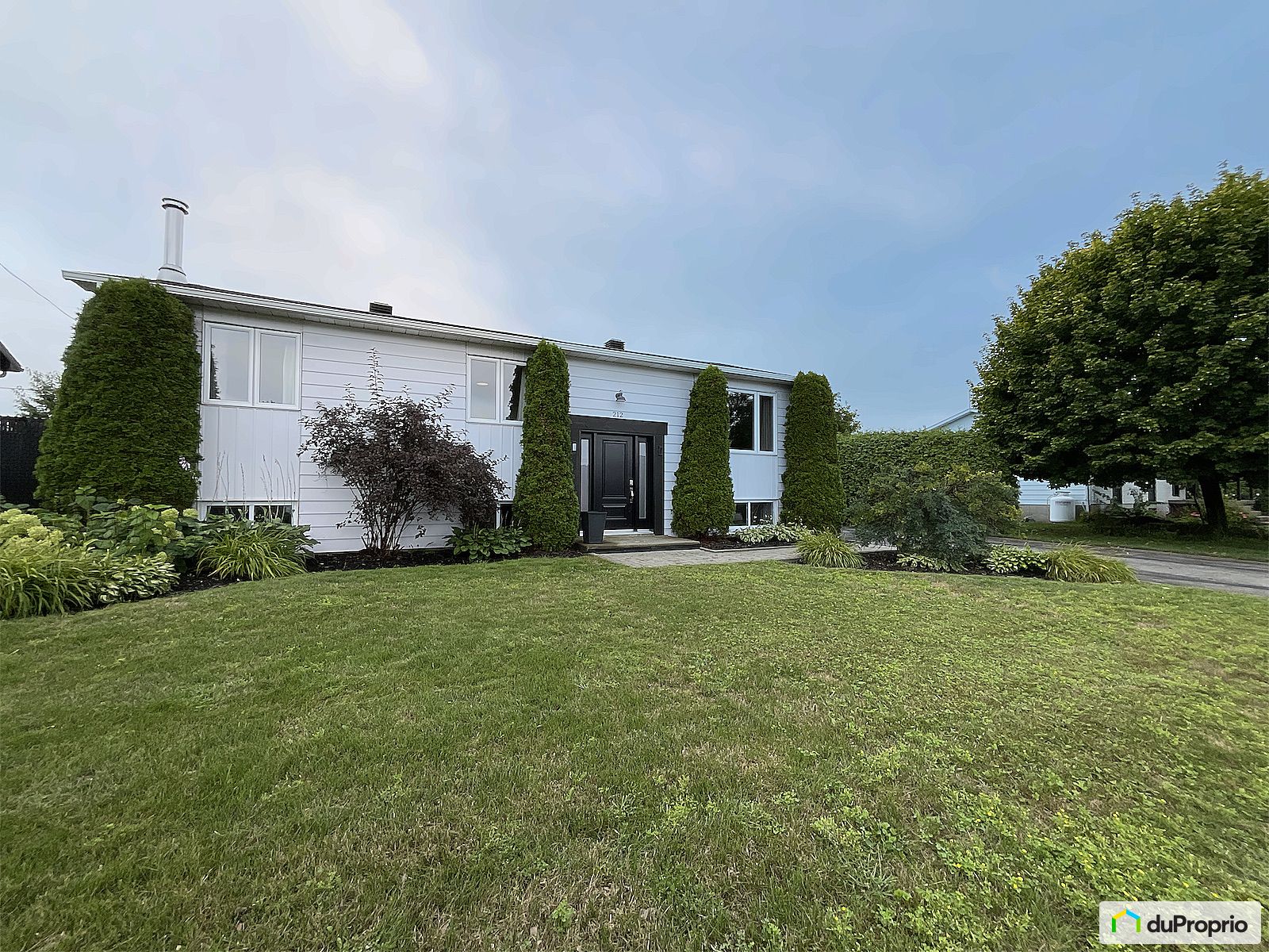 212 Rue Poupart — photo 1