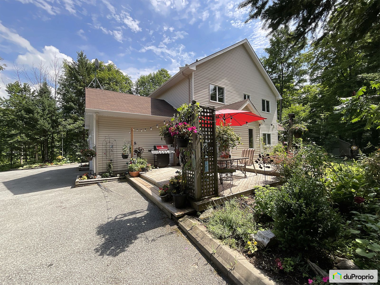 77 Rue Chanteclerc — photo 2