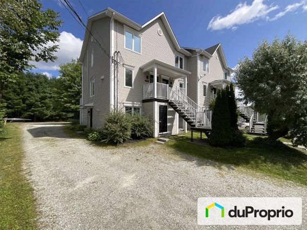 2081, rue Desjardins, Magog à vendre