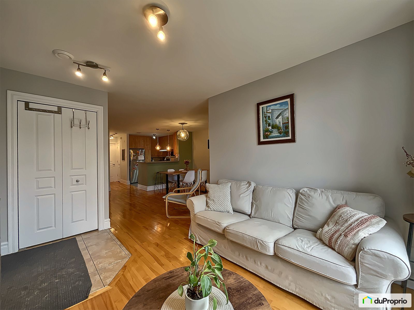 5565 Rue Saint Denis — photo 2