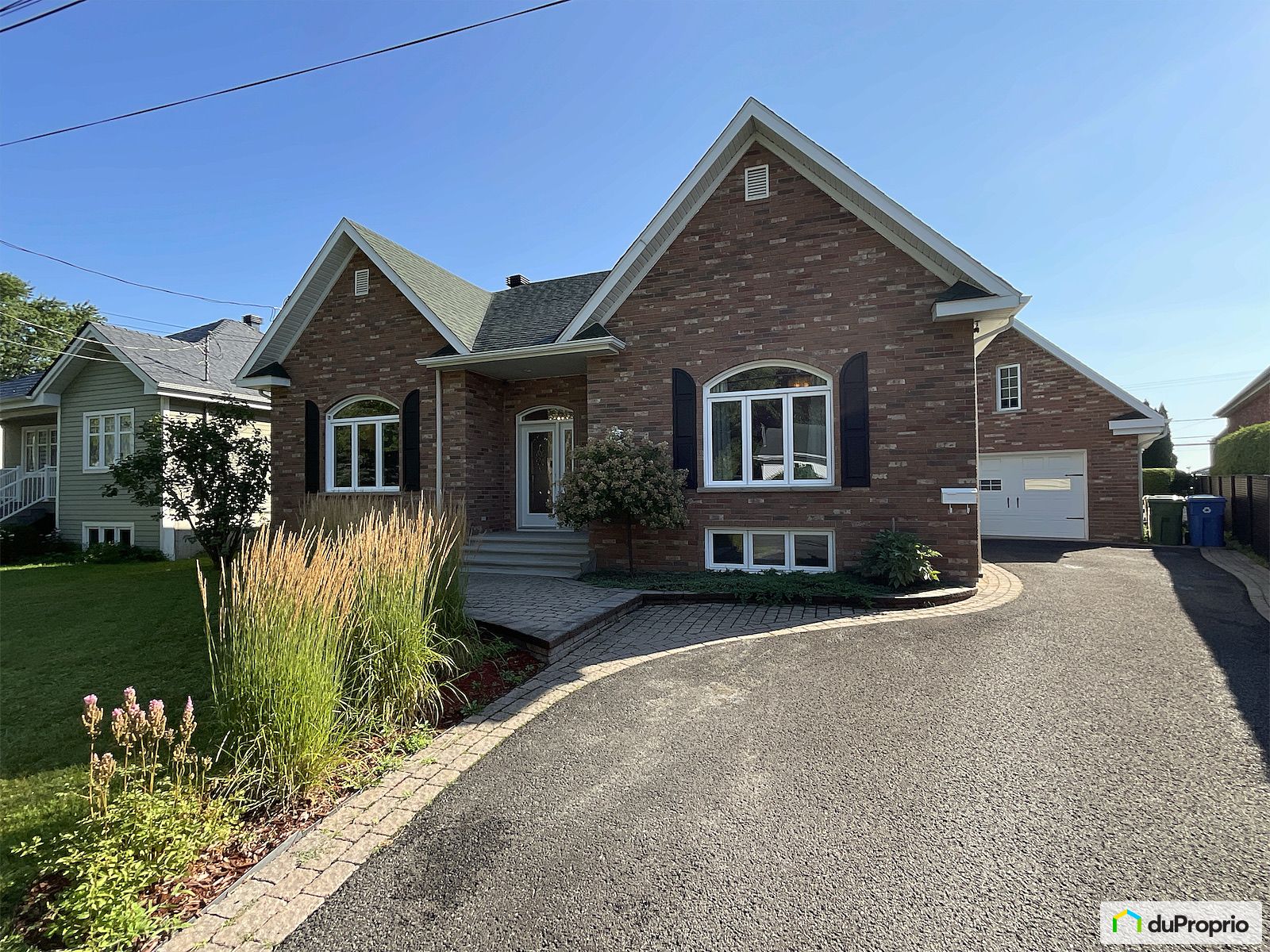 841 Rue Des Cedres — photo 1
