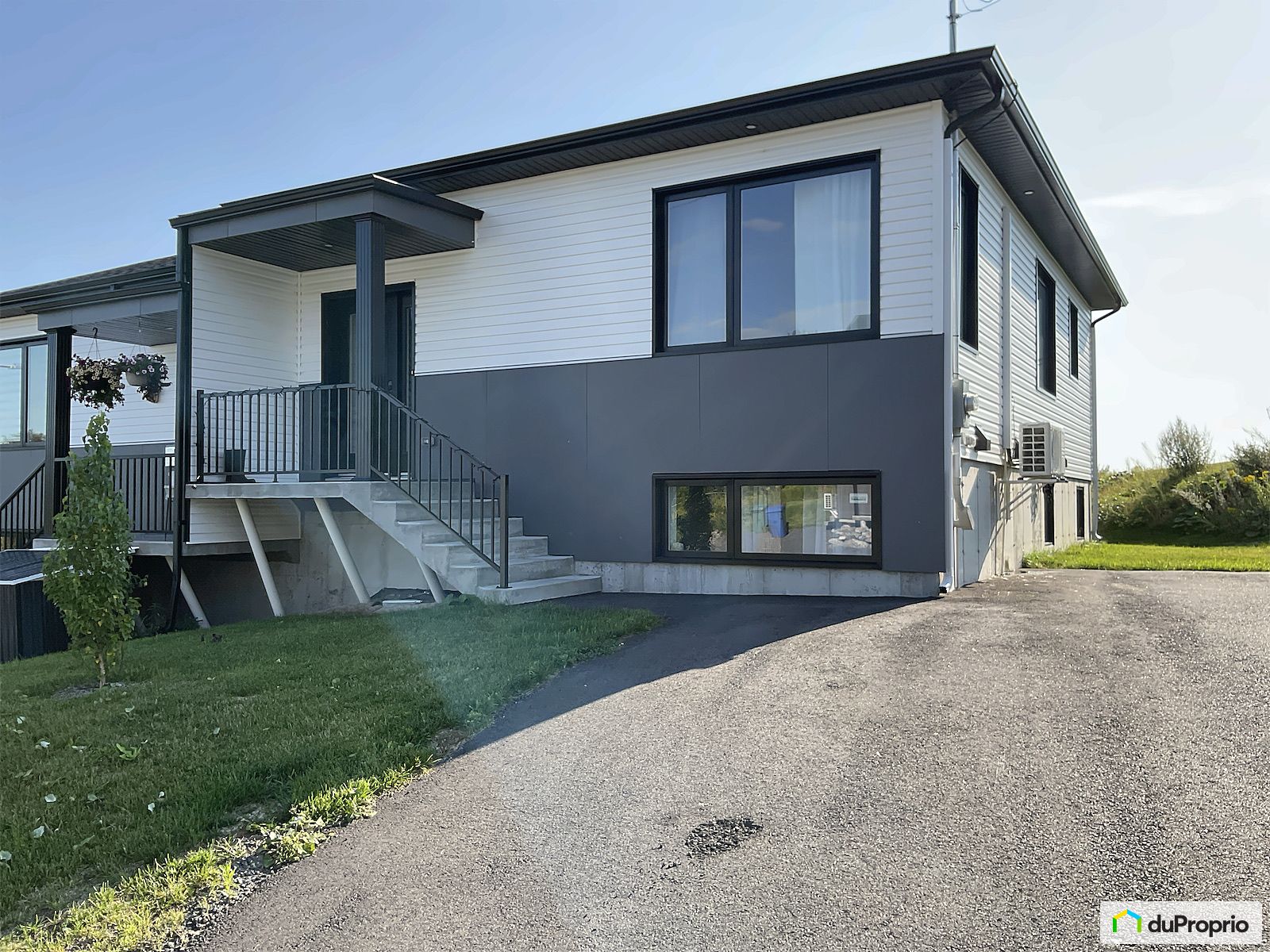 117 Avenue De Frontenac — photo 1