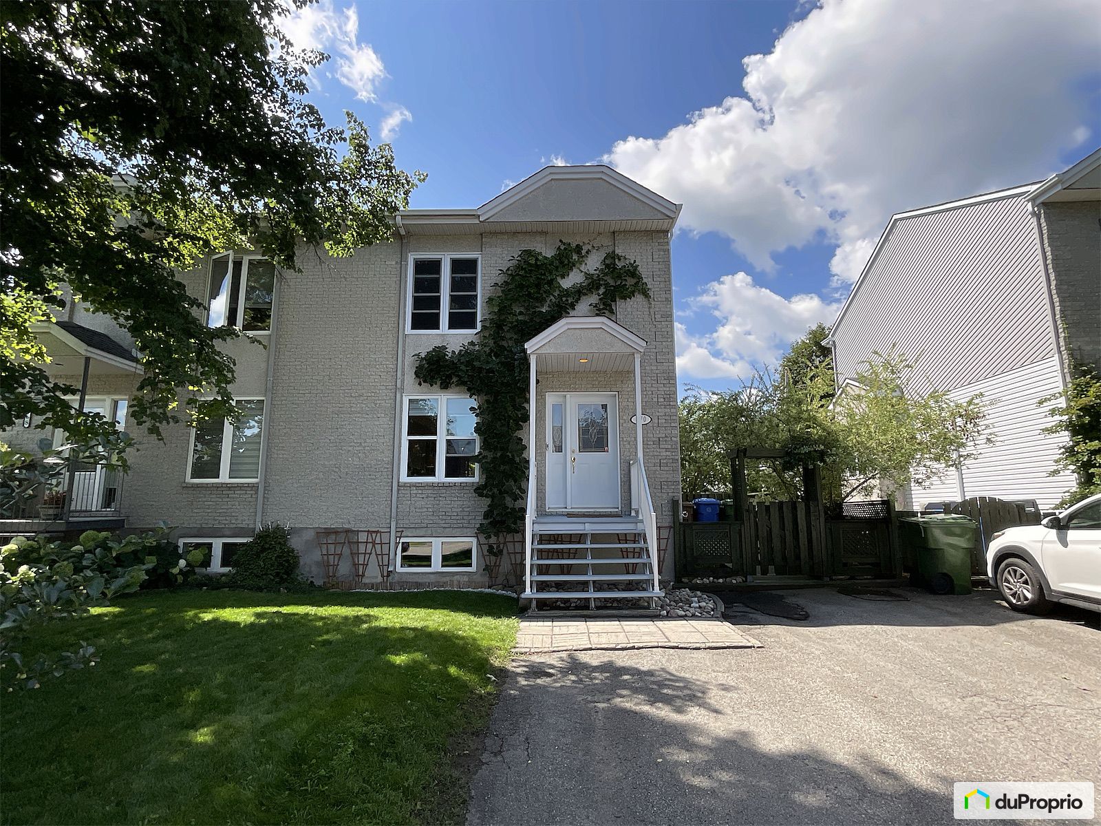 870 Rue Des Cerisiers — photo 1