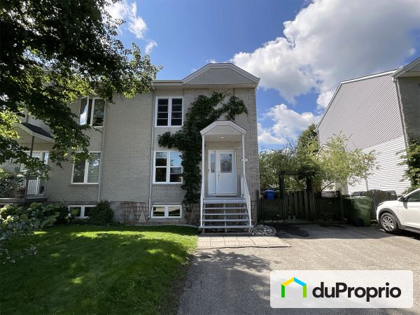 870 rue des Cerisiers, St-Eustache for sale