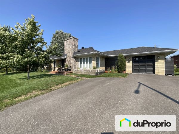 1485 rue Saint-Benoit, L'Ancienne-Lorette for sale