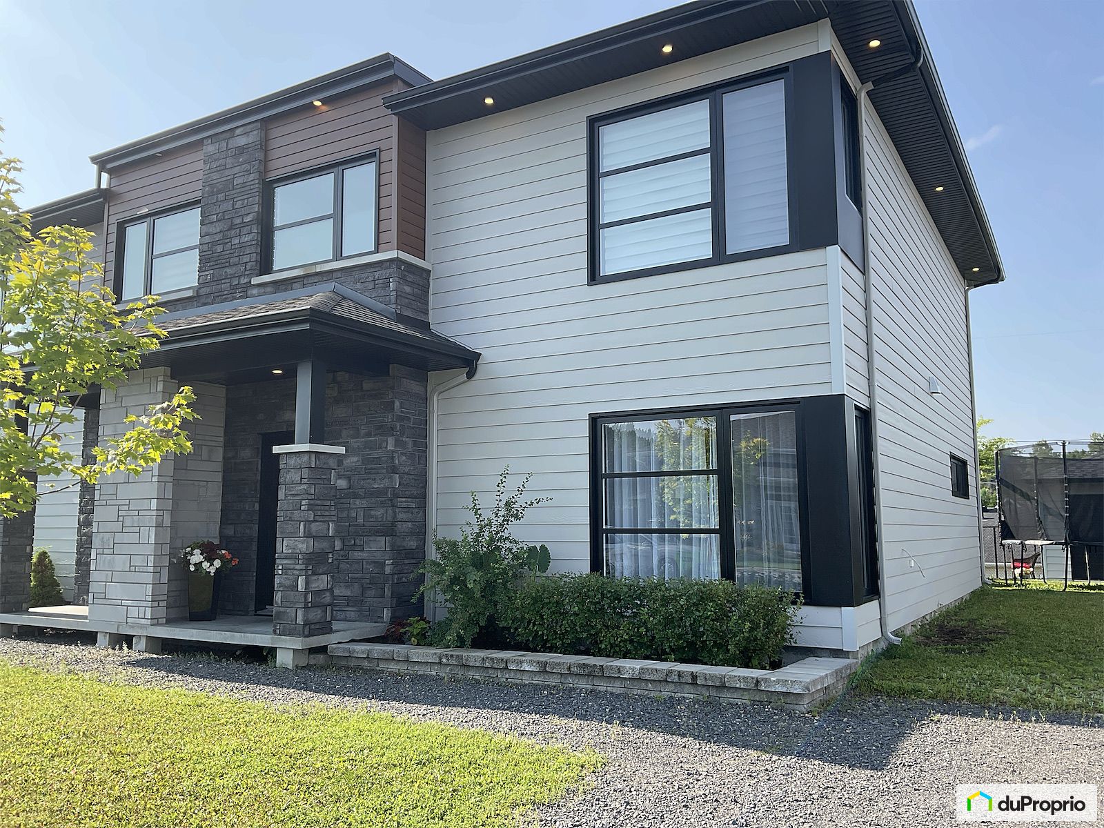 1690 Avenue De Nice — photo 3