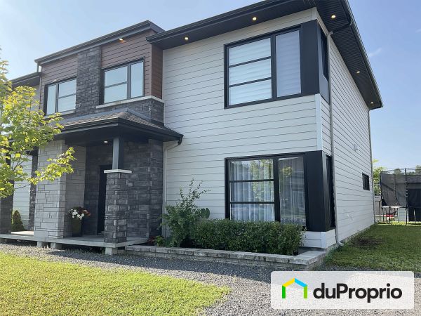 1690 avenue de Nice, Alma for sale
