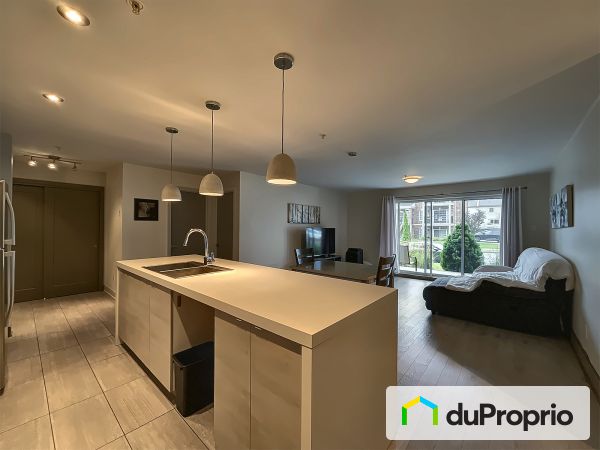 197 rue du Golf, Ste-Marthe-Sur-Le-Lac for sale
