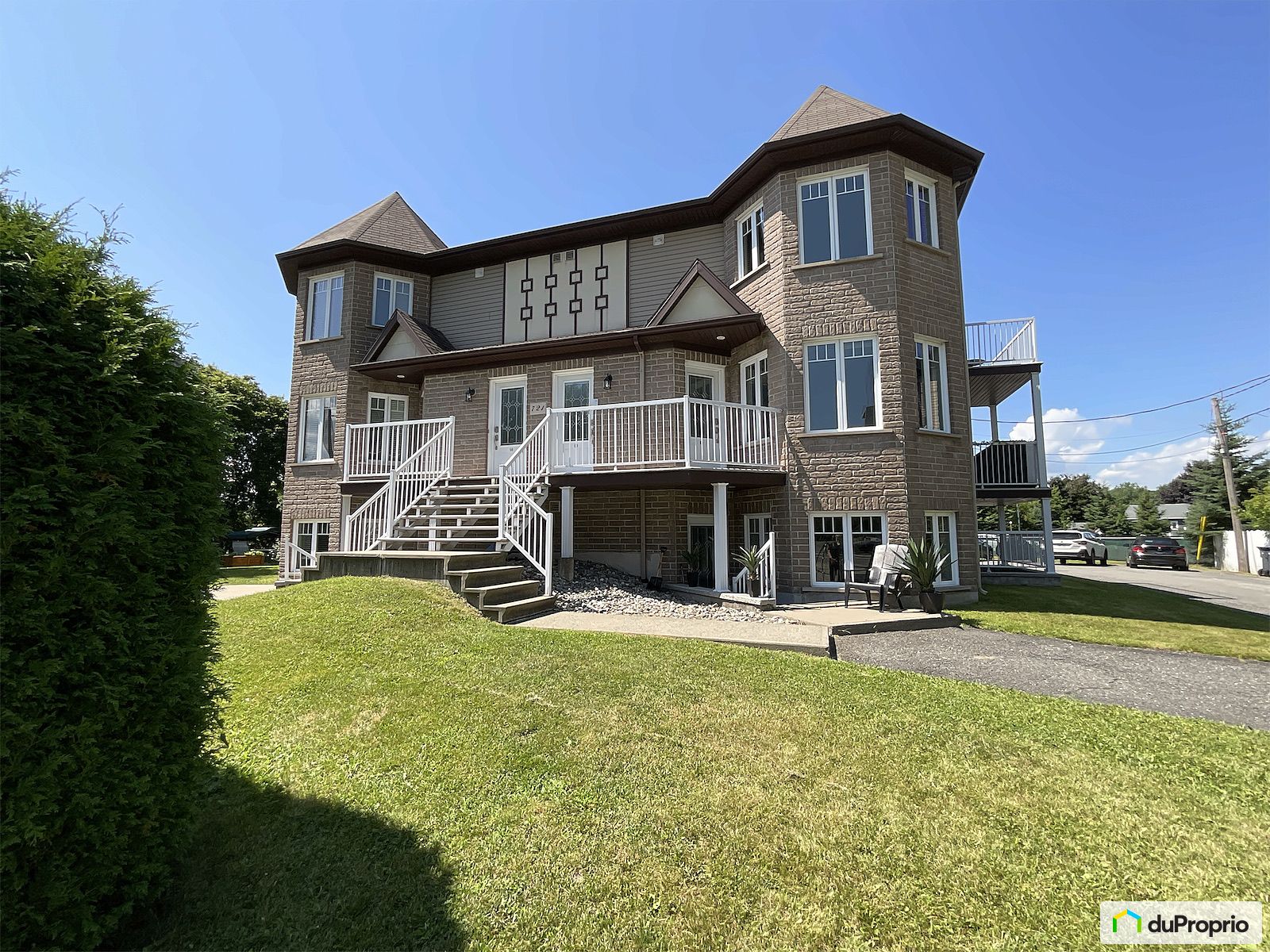 3 721 Route Des Rivieres — photo 1