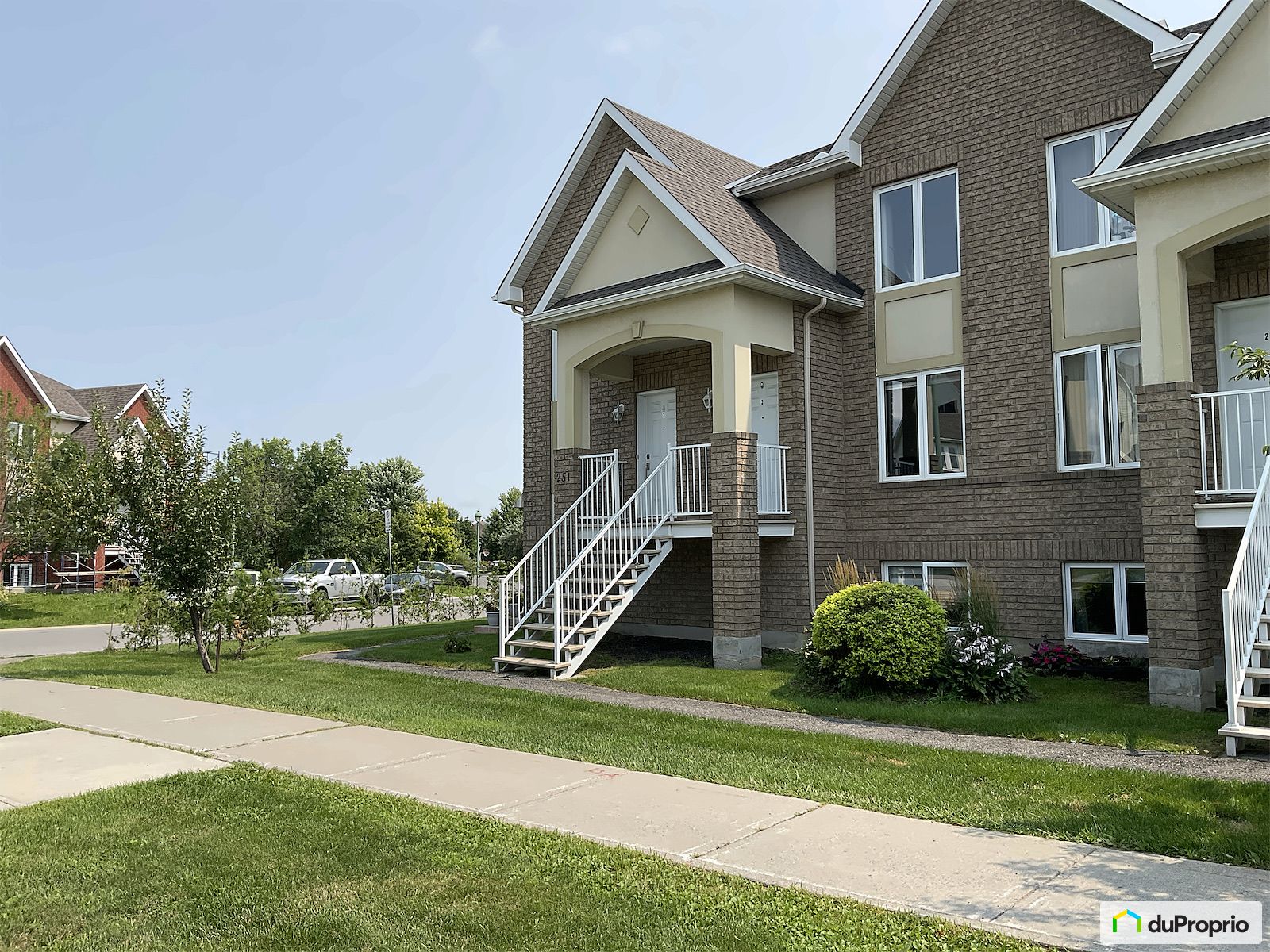 2 251 Boulevard Deurope — photo 1