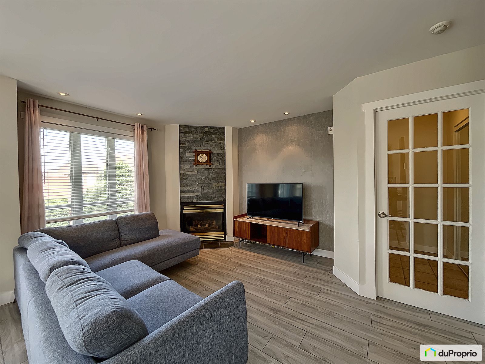 402 363 Rue Lucien Milette — photo 3