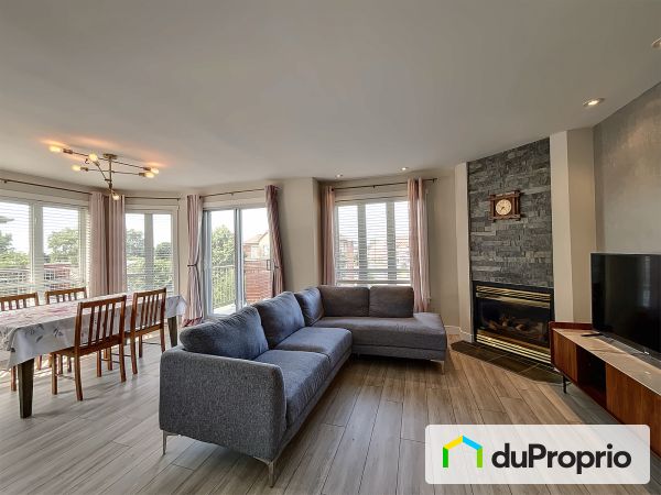 Living / Dining Room - 402-363 rue Lucien-Milette, Longueuil (St-Hubert) for sale