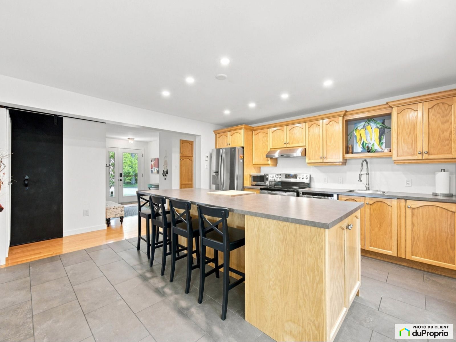 190 Rue De La Seigneurie — photo 2