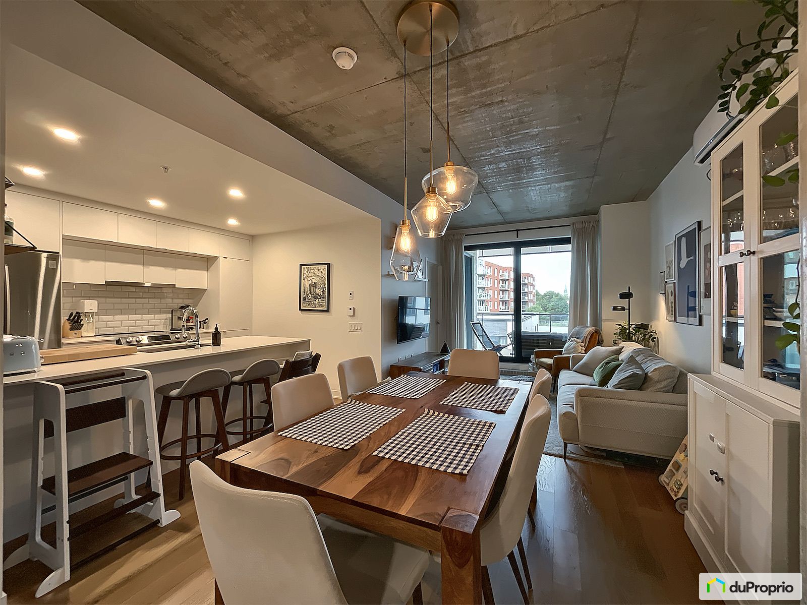 411 10850 Rue Basile Routhier — photo 1