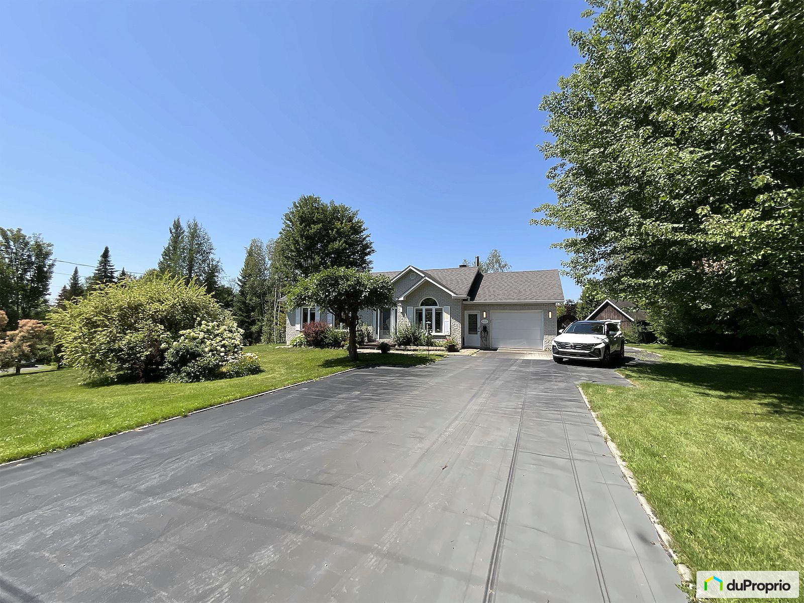 1013 Rue Du Soleil Levant — photo 3