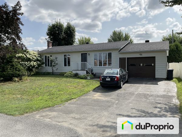 10 rue Benoît, Drummondville (St-Nicéphore) for sale