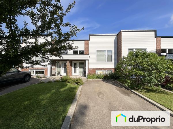 2339, rue Gilbert, Jonquière (Arvida) à vendre