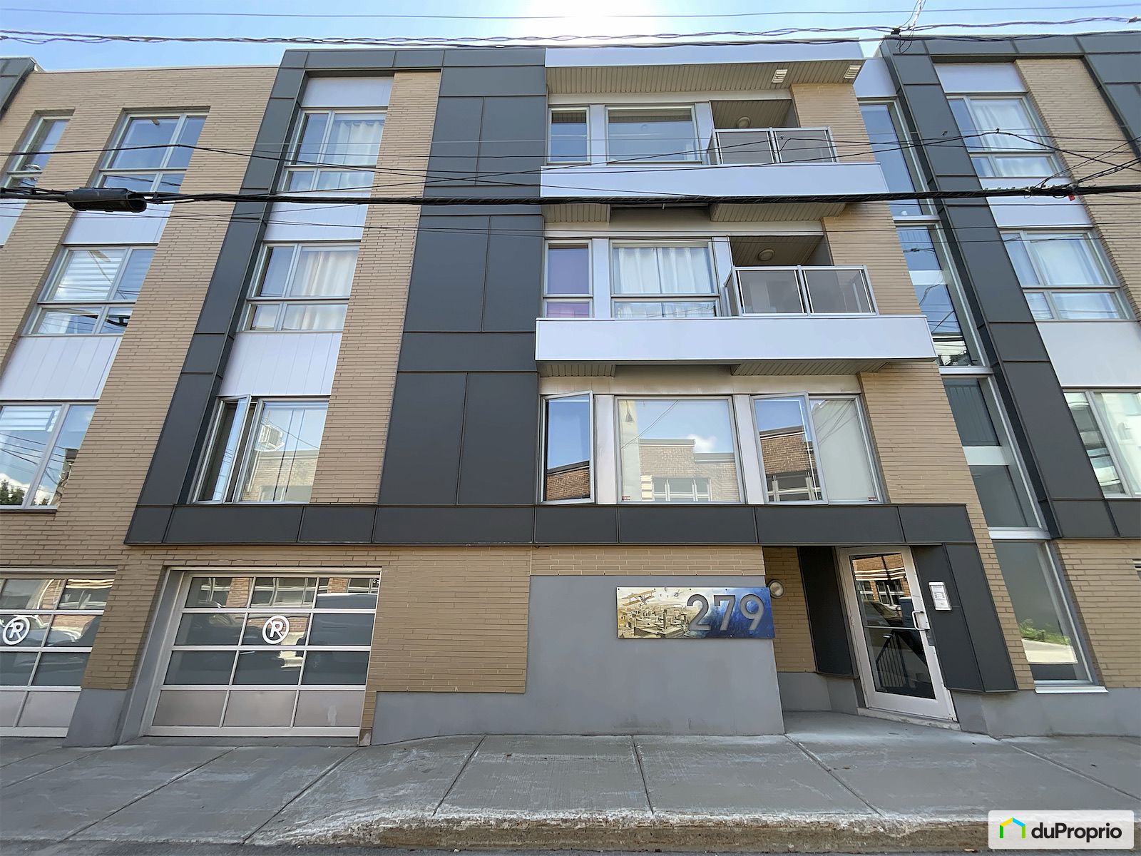 2 279 Rue Christophe Colomb Es — photo 1