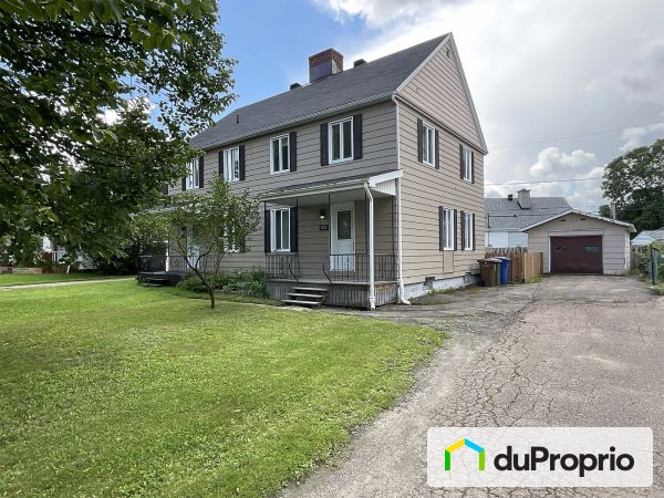 1920, rue Powell, Jonquière (Arvida) à vendre