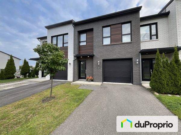 202 Rue des Herons, St-Eustache for sale
