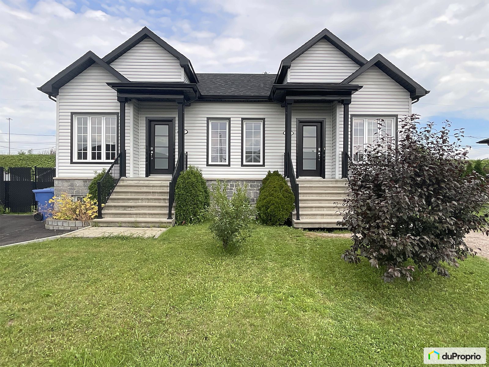 2059 Rue Gaston L Tremblay — photo 2